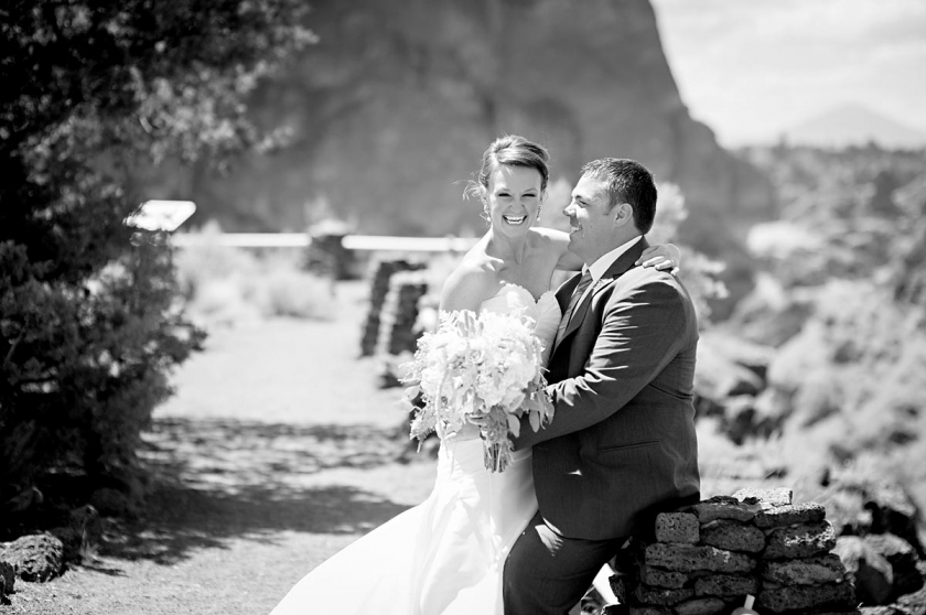 Elizabeth and Sam….. Smith Rocks Wedding Photographers » Stott Shots ...